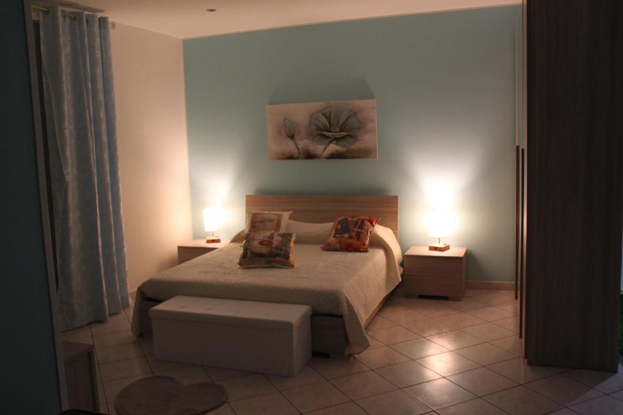 Casa Di Suele Apartment Solarino ภายนอก รูปภาพ